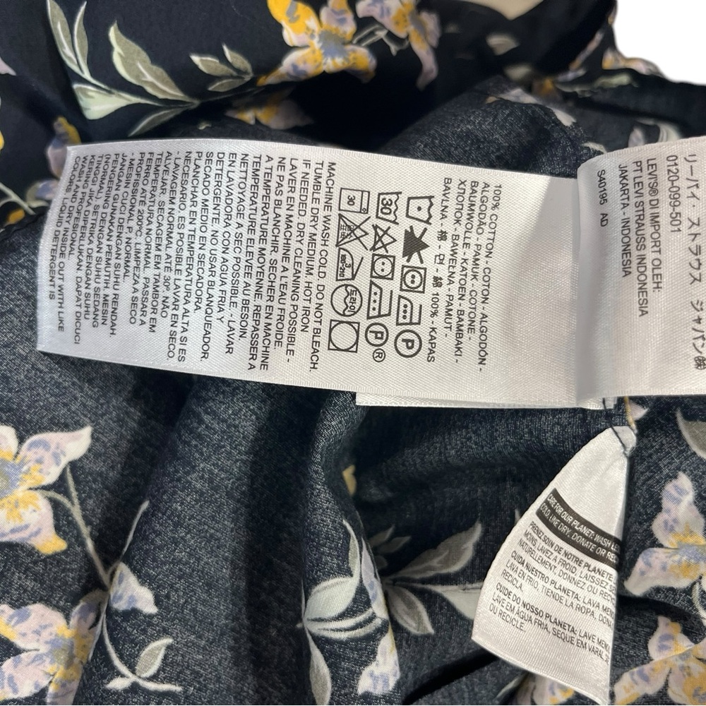 Levi’s Navy Floral Puff Sleeve Blouse XL High Neck Cotton Back Zip Top - Picture 10 of 11